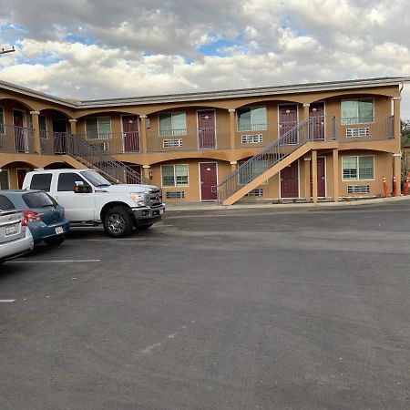 Desert Inn Motel Corona Kültér fotó