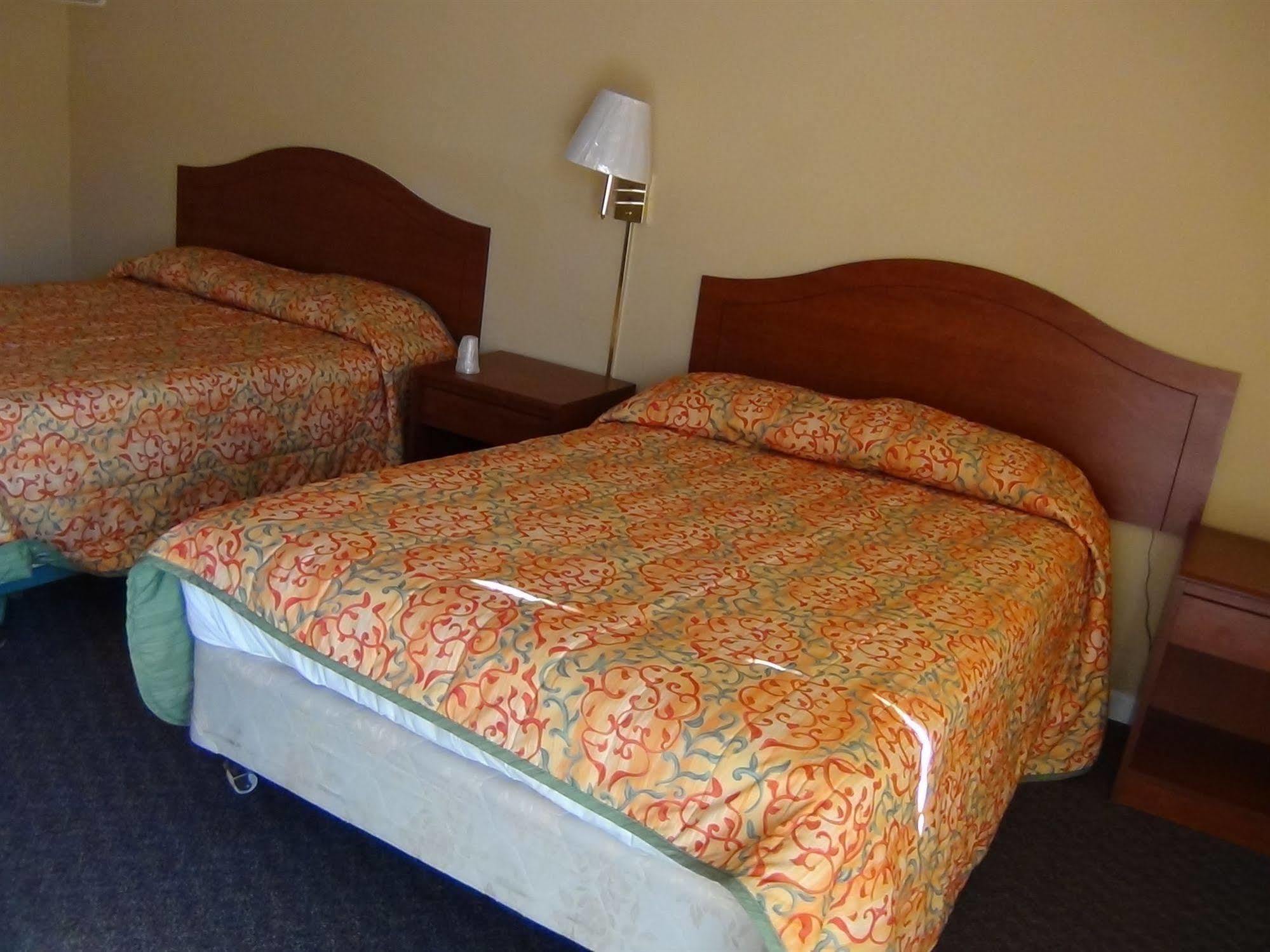 Desert Inn Motel Corona Kültér fotó